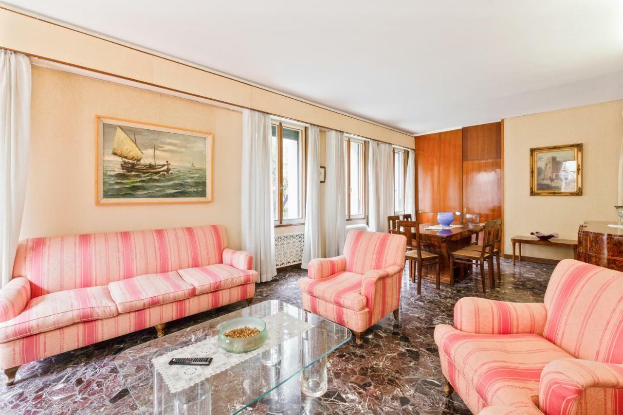 Venice Castello Elegant Apartment Bagian luar foto