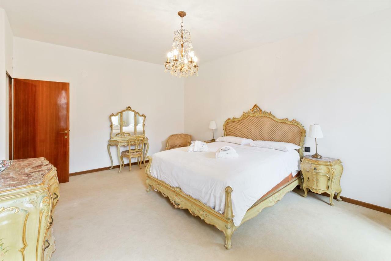 Venice Castello Elegant Apartment Bagian luar foto