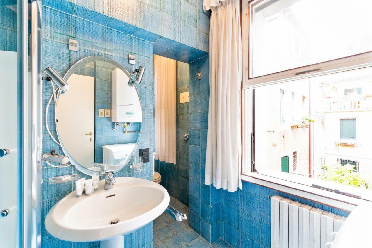 Venice Castello Elegant Apartment Bagian luar foto