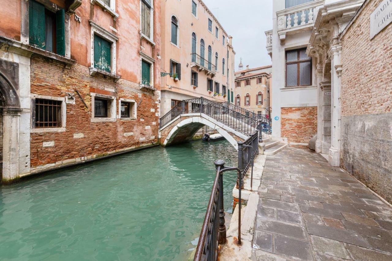 Venice Castello Elegant Apartment Bagian luar foto